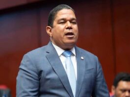 Moisés Ayala pide intervención carretera El Derrumbao Moisés Ayala pide intervención carretera El Derrumbao