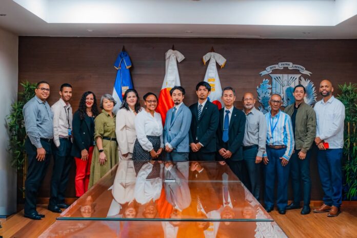 Voluntarios japoneses apoyan la conservación de áreas protegidas y el fortalecimiento de sistemas informáticos dominicanos
