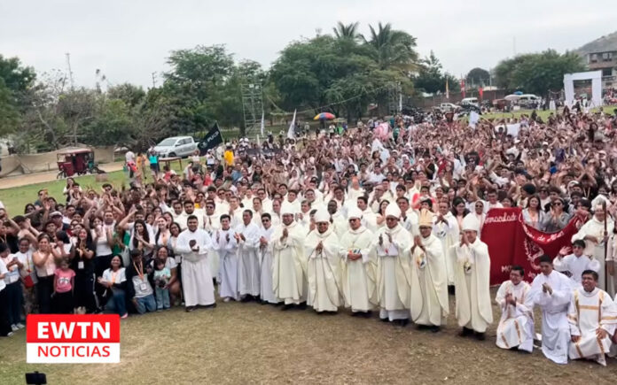 “¡Se valiente! Cristo vive” Más de 4.000 jóvenes participaron en la Jornada de la Juventud en Perú