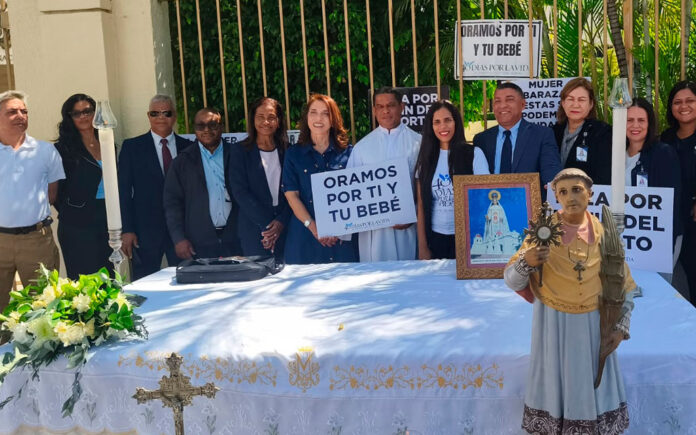 40 Días por la Vida Santo Domingo inicia campaña de oración en camino a Todos los Santos
