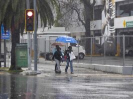 Continuarán los aguaceros, tronadas y ráfagas de viento este viernes