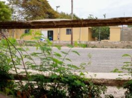 Demolición de seis centros educativos en santiago por problemas estructurales Demolición de seis centros educativos en santiago por problemas estructurales