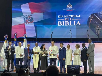 Día Nacional de la Biblia y su celebración con Luis Abinader Día Nacional de la Biblia y su celebración con Luis Abinader