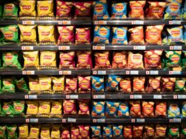 Durante años, la dieta mediterránea ha librado una batalla a vida y muerte contra los ultraprocesados. Ahora la está perdiendo