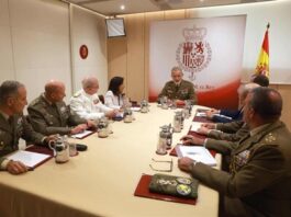 El rey Felipe VI examina la defensa de Ceuta El rey Felipe VI examina la defensa de Ceuta