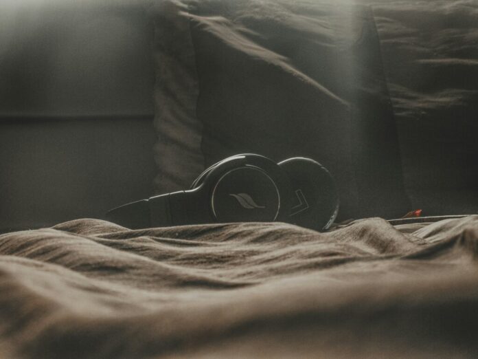 Mejores auriculares para dormir 2026. Cuál comprar y 6 modelos recomendados