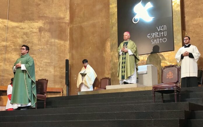Presidente del Episcopado mexicano pide investigar denuncia sobre fosa con posibles restos de niños