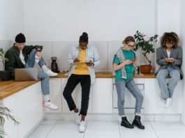 Una profesora universitaria lo admite: "no hay ningún motivo para creer que los jóvenes Gen Z vayan a tener seguridad económica"