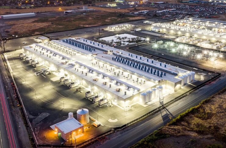 "Es de justicia". El Burgo de Ebro y Villanueva de Gállego se plantan por los centros de datos de Amazon y cómo tributan