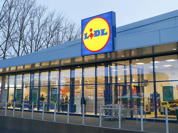 Llega a Lidl, el lunes 5 de octubre, este microondas con diseño de panal de abeja y 20 litros por 39,99 euros
