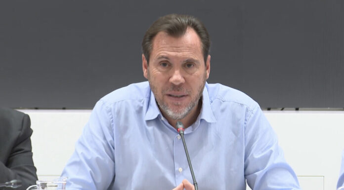 Óscar Puente, ministro de Transportes: 