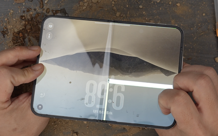 Parece que han encontrado a la culpable de la rotura de la pantalla de algunos iPhone Duo. Y esto pone la campaña navideña a tiritar