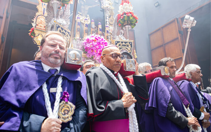 Señor de los Milagros: “No basta con venir a la procesión”, advierte obispo auxiliar de Lima