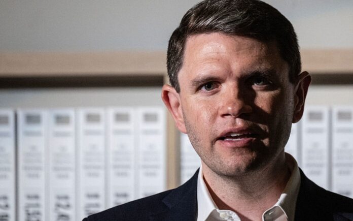 Teóloga católica reta a candidato al Senado de EE.UU. sobre aborto: 